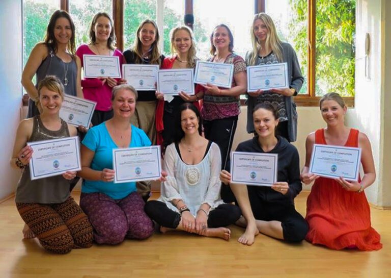 2018 graduates with Bryony and their certificates from the YogaBeez advanced children's yoga teacher training course